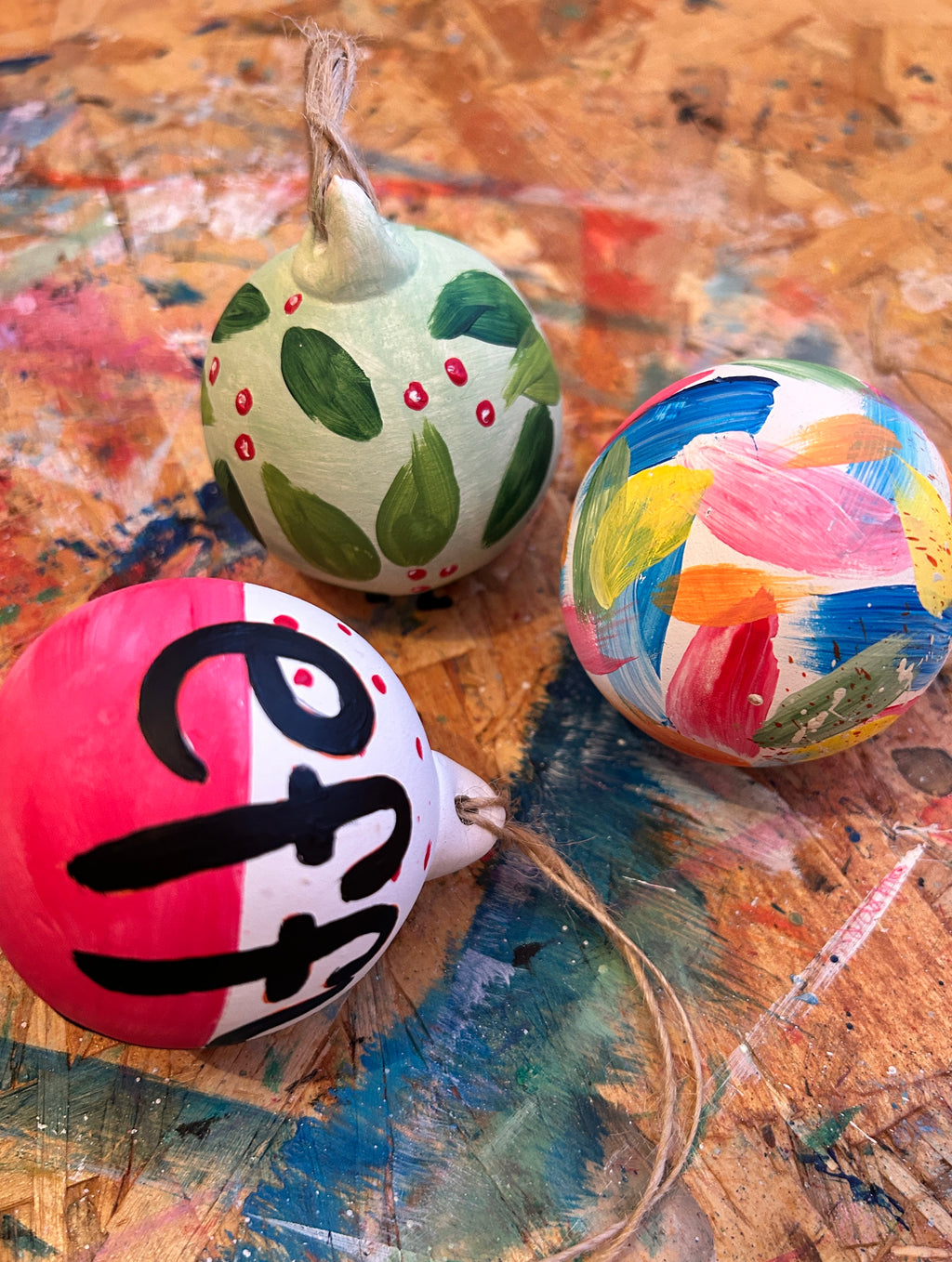 [Daytime] Bauble Painting - December 13th, Saffron Walden