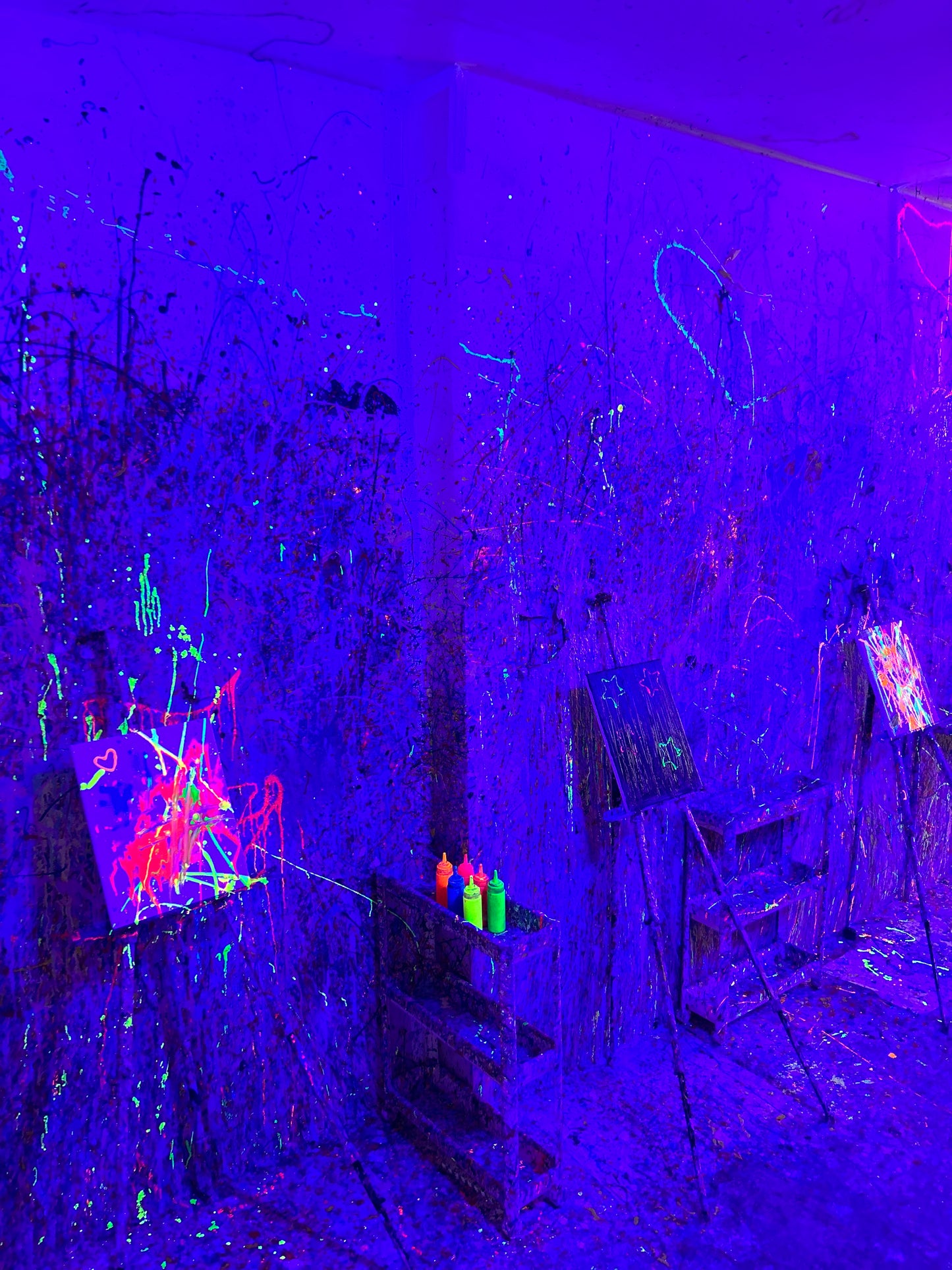 The Splatter Room - Neon Night (8+)